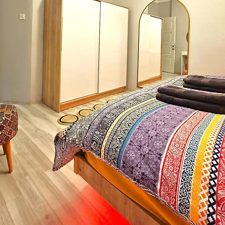 New - Luxury - Spacious Flats At The Center *