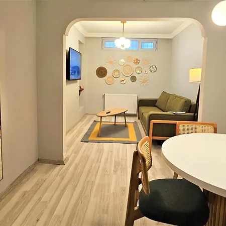 New - Luxury - Spacious Flats At The Center *