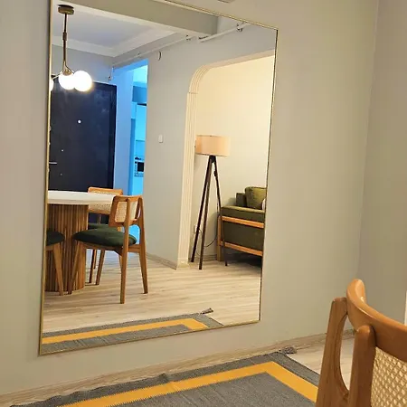 Apartment New - Luxury - Spacious Flats At The Center *
