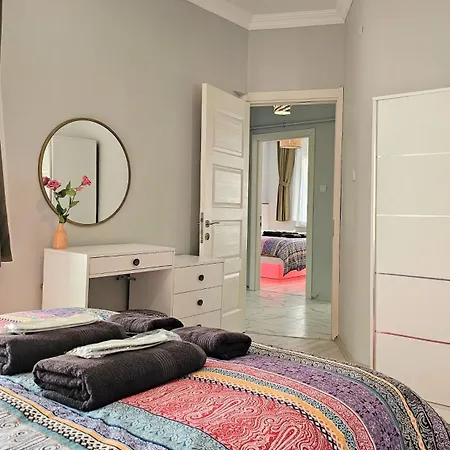 New - Luxury - Spacious Flats At The Center Апартаменты