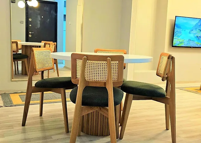 New - Luxury - Spacious Flats At The Center *