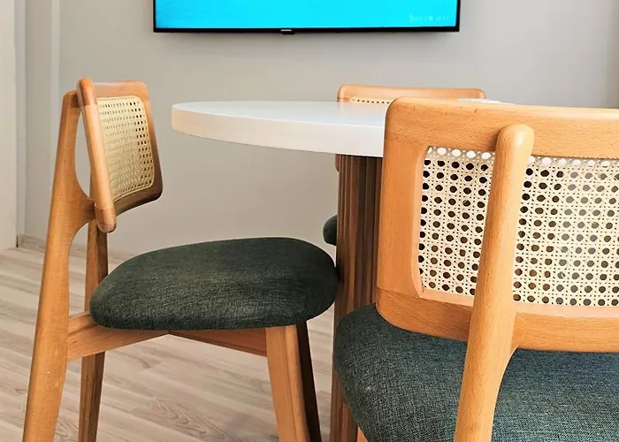 New - Luxury - Spacious Flats At The Center *