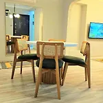 New - Luxury - Spacious Flats At The Center *