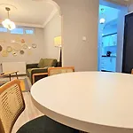 New - Luxury - Spacious Flats At The Center Apartment *